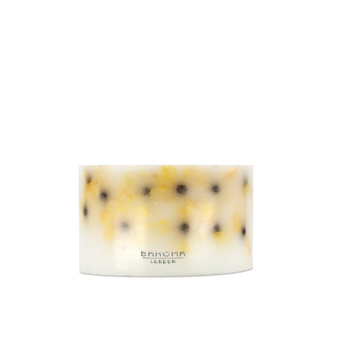 Daisy - Small Pillar Candle