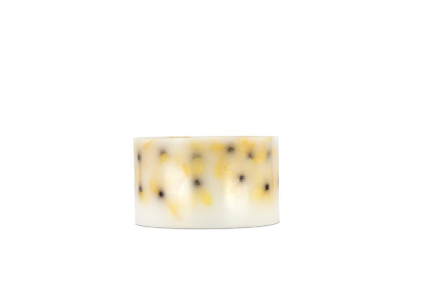 Daisy - Small Pillar Candle - Image 3