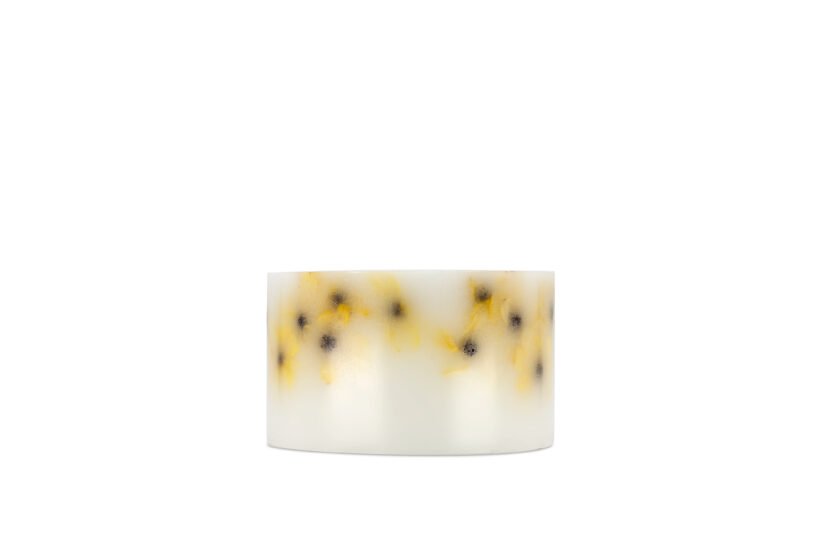 Daisy - Small Pillar Candle - Image 4