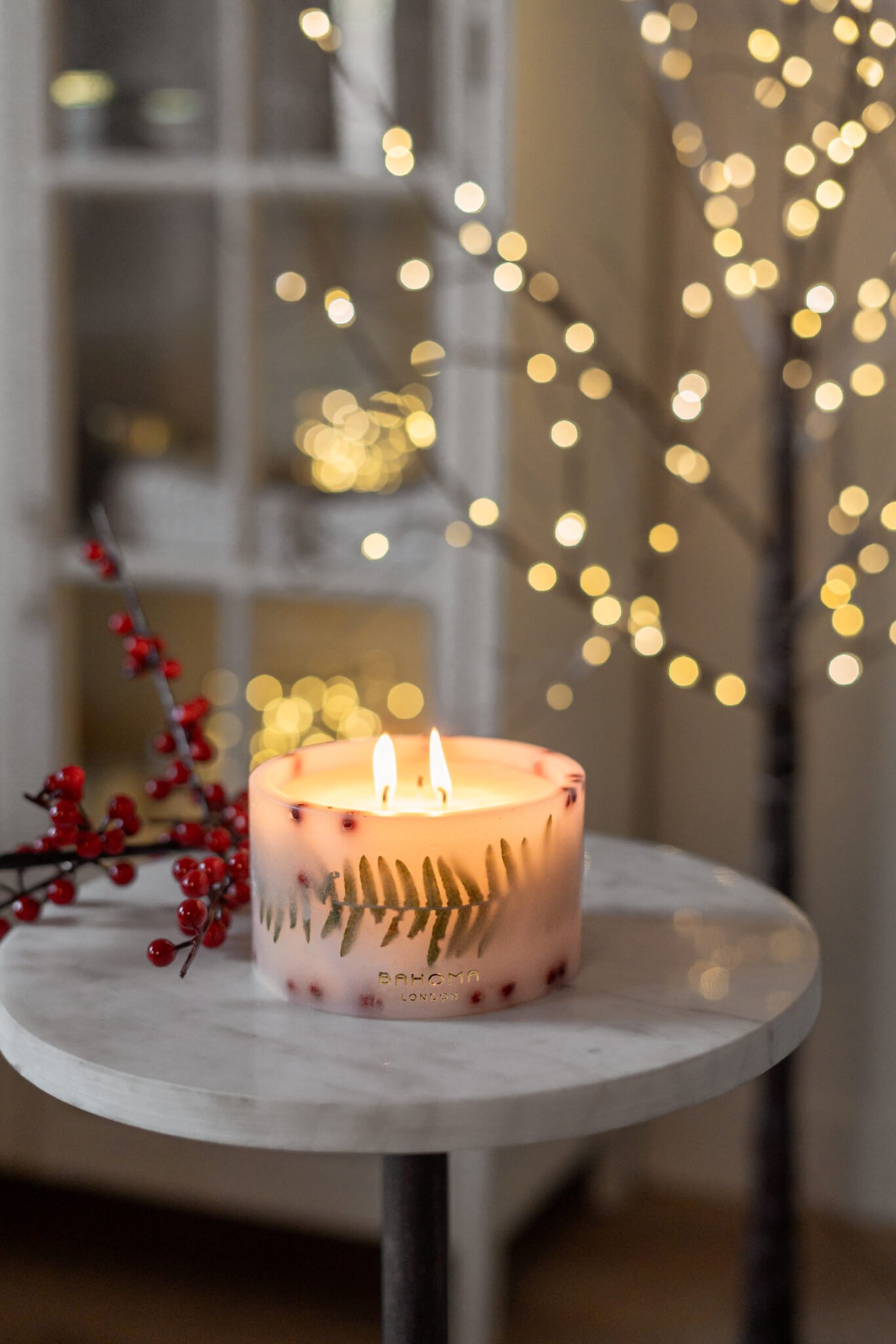 Spirit of Christmas festive botanical candle with lights